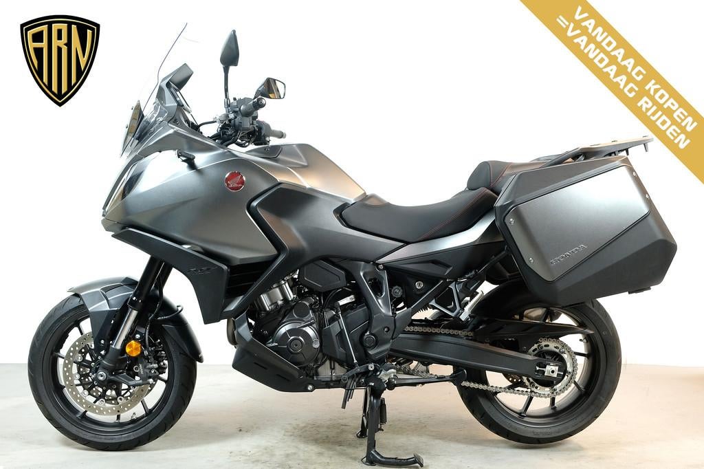 Honda NT 1100 (bj 2024), Bedrijf, Handvatverwarming, Toermotor