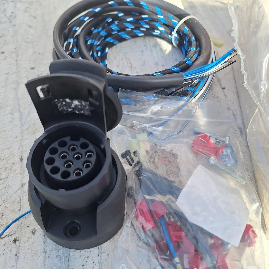 7-polige kabelset voor trekhaak met verloop naar 13 polig, Ophalen of Verzenden, Nieuw, Universele onderdelen