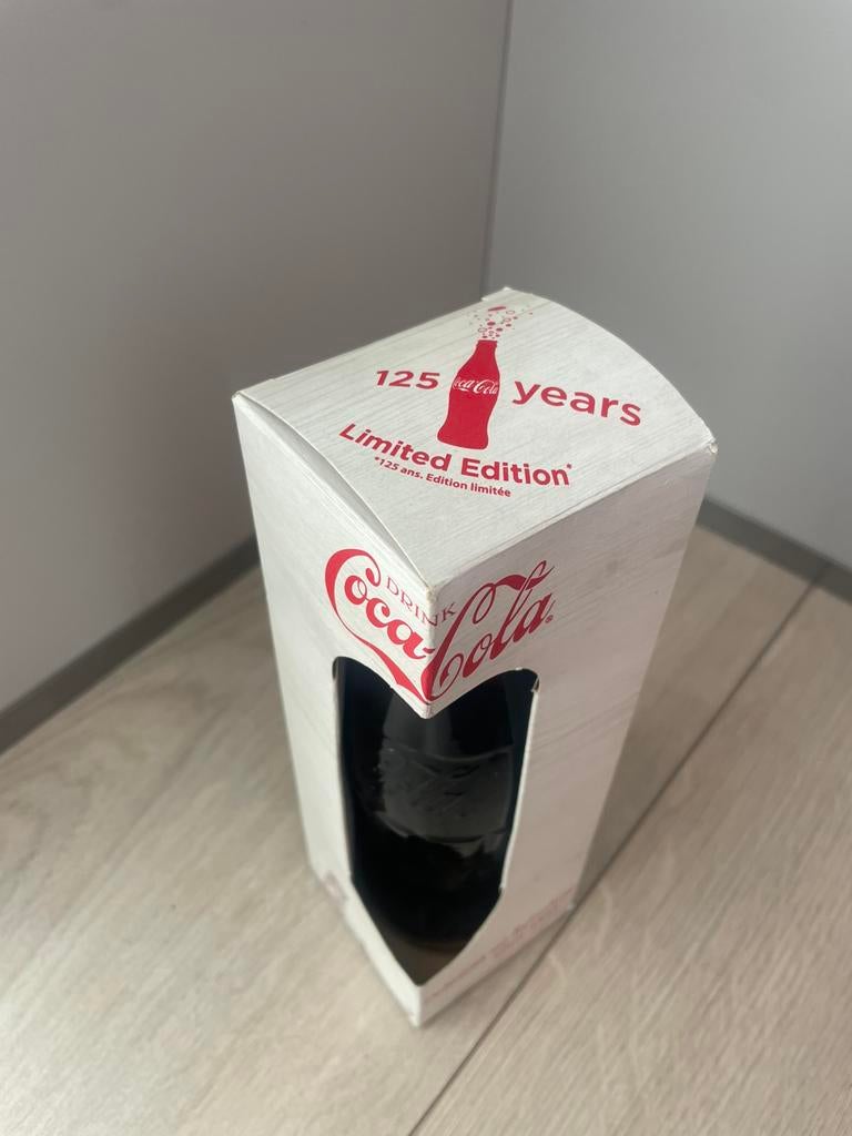 Coca Cola fles 125 years Limited Edition, Verzamelen, Complete verzamelingen en Collecties, Ophalen
