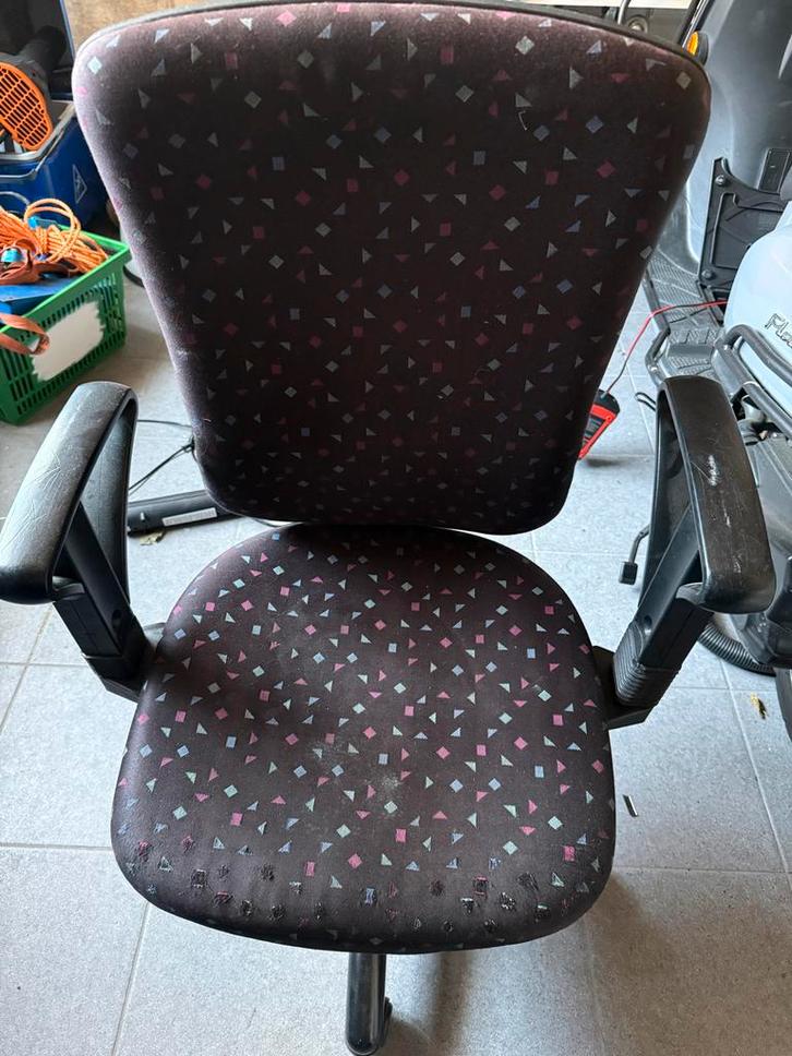 Gebruikte Bureaustoel met Patroon, Huis en Inrichting, Bureaustoelen, Gebruikt, Bureaustoel, Overige kleuren, Ophalen of Verzenden