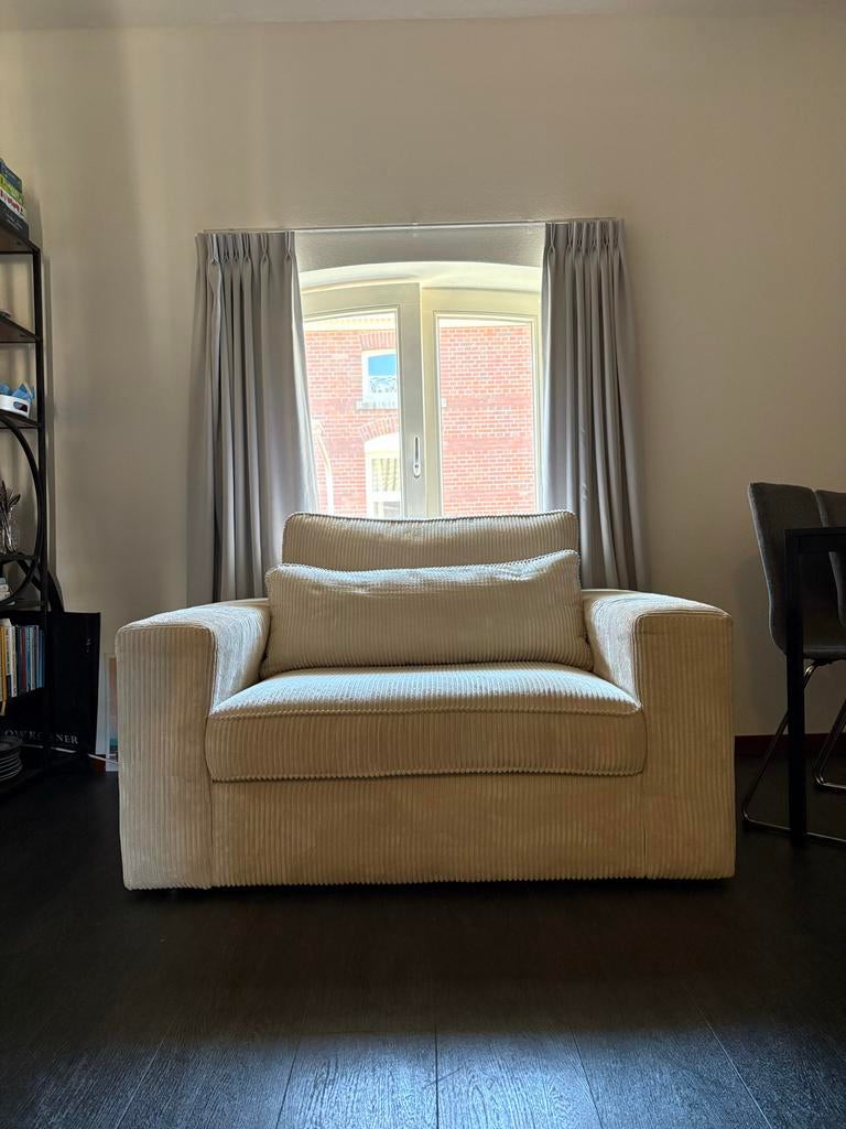 Crèmekleurige Loveseat, Ophalen, Gebruikt, 125 tot 150 cm, 125 cm of meer