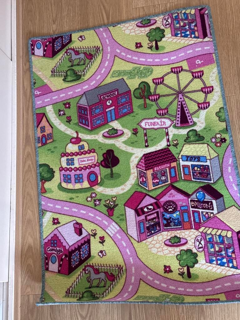 Speelkleed met straten en gebouwen, Ophalen, Gebruikt, 100 tot 150 cm, Rechthoekig