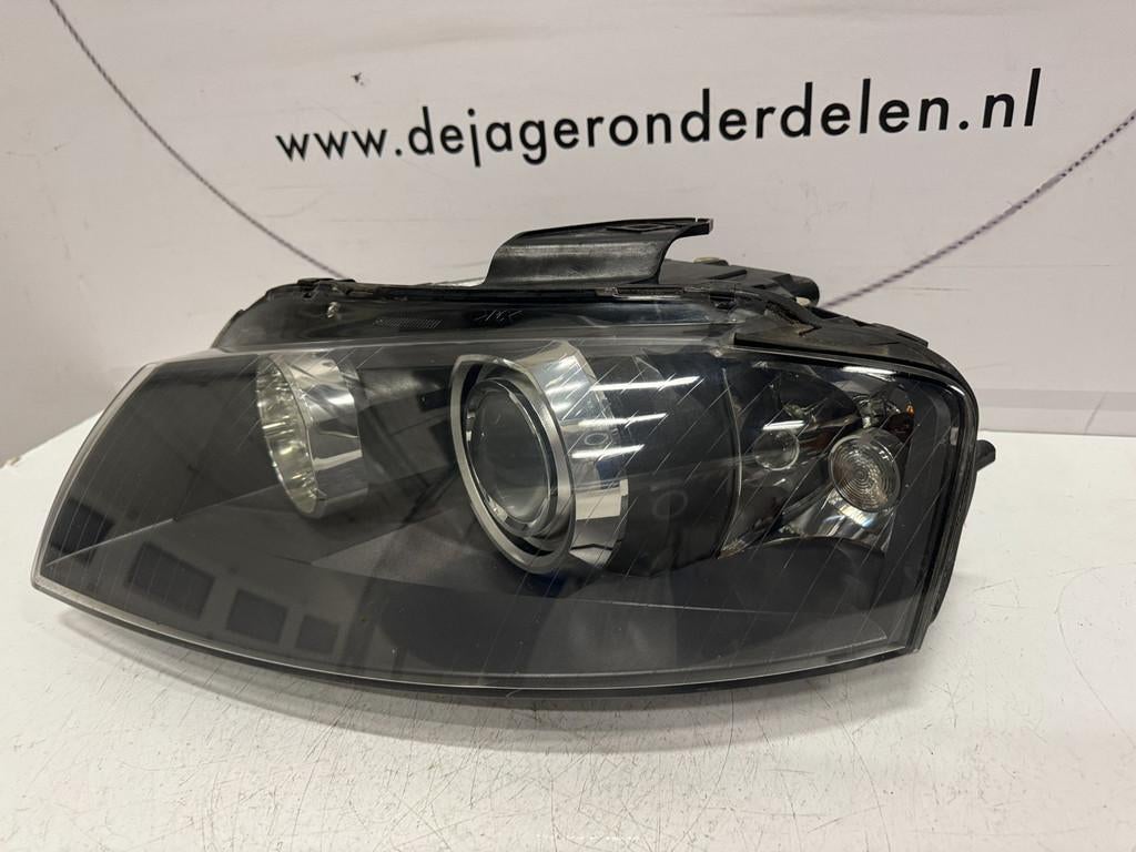 AUDI A3 8P XENON KOPLAMP LINKS 8P0941003R, Auto-onderdelen, Verlichting, Gebruikt, AUDI AG, Auto-Union-Strasse 1
85045  Ingolstadt, DE