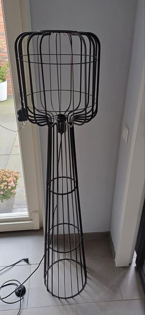 Schitterende Staande lamp 150 hoog als nieuw!, Ophalen, Zo goed als nieuw, Metaal, Modern