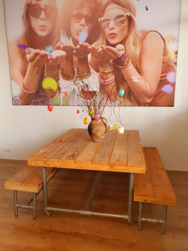 2 x stijgerhouten tafel 120x180cm + 2 banken van JORG, Gebruikt, 100 tot 150 cm, Ophalen of Verzenden, Steigerhout