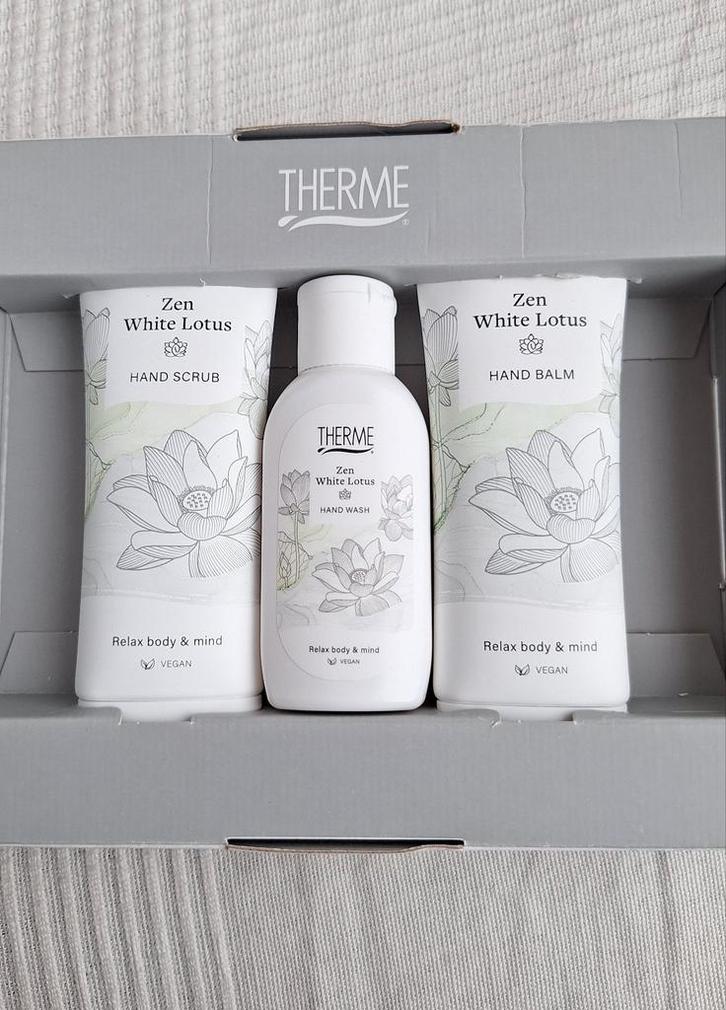 NIEUW! Therme Zen White Lotus geschenkset, Sieraden, Tassen en Uiterlijk, Uiterlijk | Lichaamsverzorging, Nieuw, Bodylotion, Crème of Olie