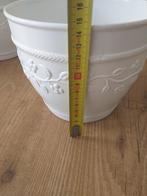 2 witte bloempotten, Ophalen, Rond, Aardewerk, Minder dan 40 cm