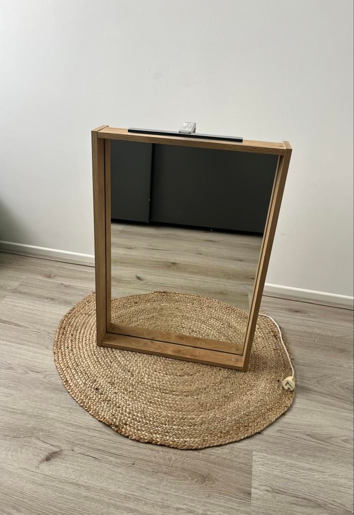 Spiegel met houten omlijsting en verlichting, Ophalen, 100 tot 150 cm, Zo goed als nieuw, Rechthoekig