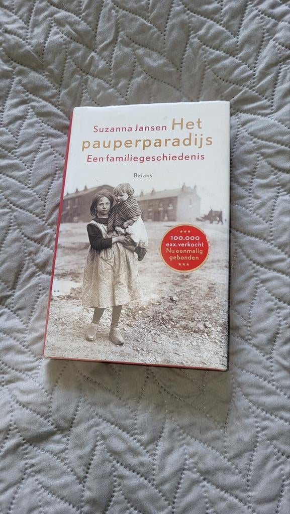 Het Pauperparadijs - Suzanna Jansen (Familiegeschiedenis), Boeken, Ophalen of Verzenden, 20e eeuw of later, Zo goed als nieuw