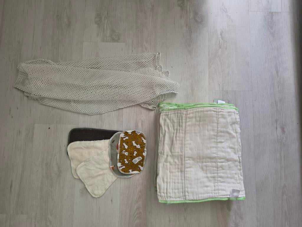 22 wasbare luiers van Avo en Cado met inleggers en zakken, Ophalen of Verzenden, Gebruikt