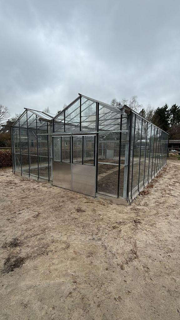 Hobbykas/serre op maat van gerecycled materiaal, Tuin en Terras, Kassen, Ophalen of Verzenden, Glas, Gebruikt, Aluminium