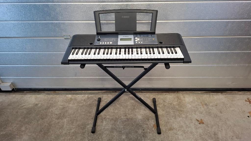Yamaha Keyboard YPT-230, Muziek en Instrumenten, Keyboards, Ophalen, Yamaha, Met standaard, 61 toetsen