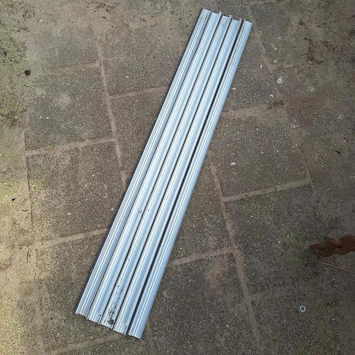 5x Aluminium Profiel / Strip (116.75 x 4 x 2 cm), Doe-het-zelf en Verbouw, Metalen, Gebruikt, Aluminium, Ophalen of Verzenden