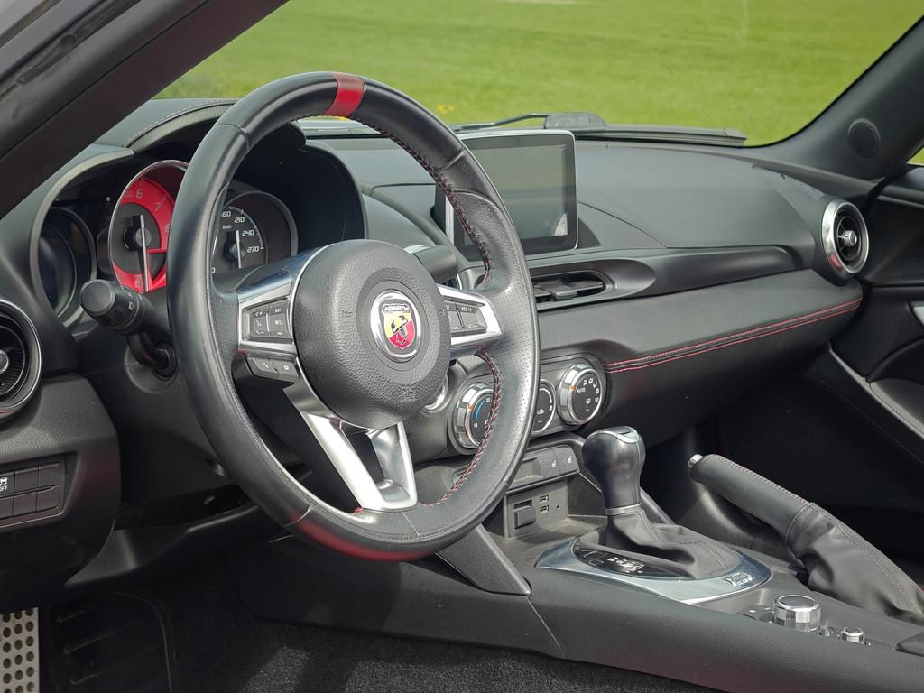 Abarth 124 Spider 170PK Automaat | LED | Bose | Perfect onde, Auto's, Abarth, Automaat, Gebruikt, Zwart, 4 cilinders