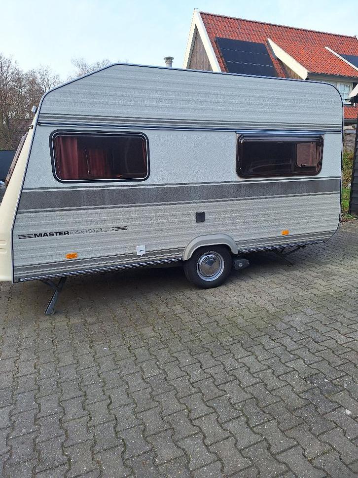 Avento Master 385 TD, Caravans en Kamperen, Caravans, Particulier, tot en met 4, 500 - 750 kg, Treinzit, Avento, 2 aparte bedden