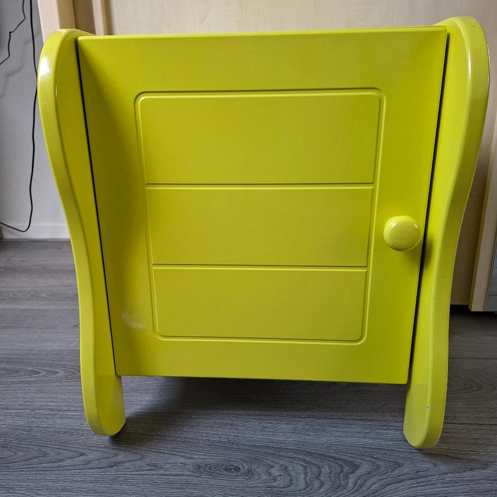 Mooie nachtkastjes, Huis en Inrichting, Ophalen, Overige materialen, Gebruikt, 55 tot 70 cm