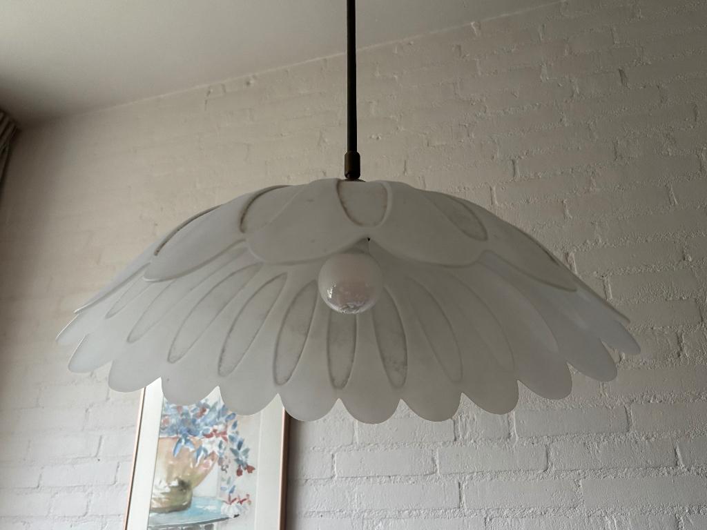 Mooie lamp met melkglas kap., Ophalen, Gebruikt, Glas, 75 cm of meer