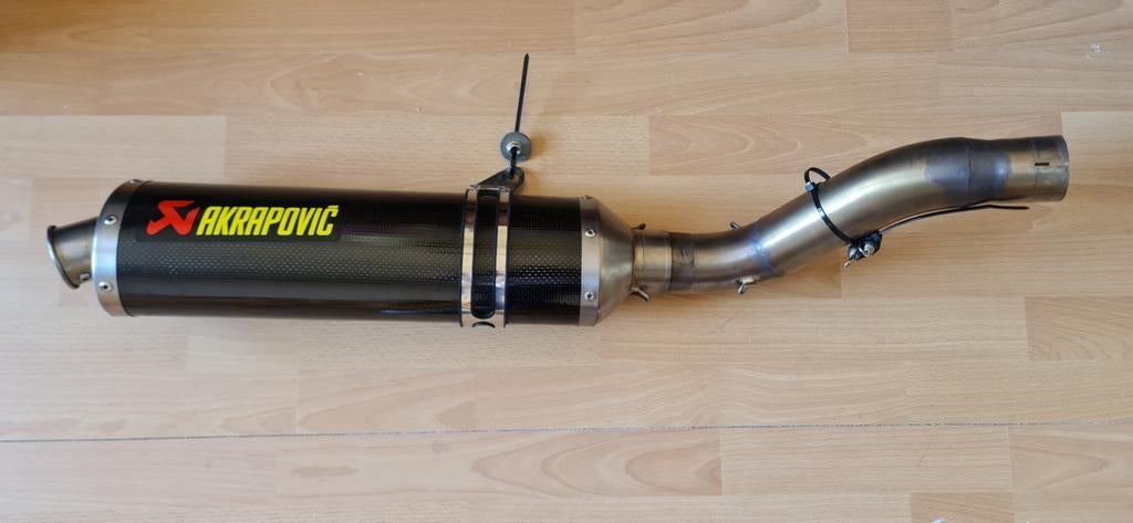 Akrapovic uitlaat universeel, Motoren, Ophalen of Verzenden