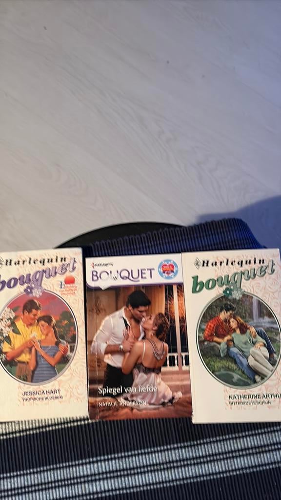 3 boekjes, Ophalen, Zo goed als nieuw