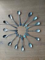 14 verzilverde lepeltjes met diverse motieven, Ophalen of Verzenden
