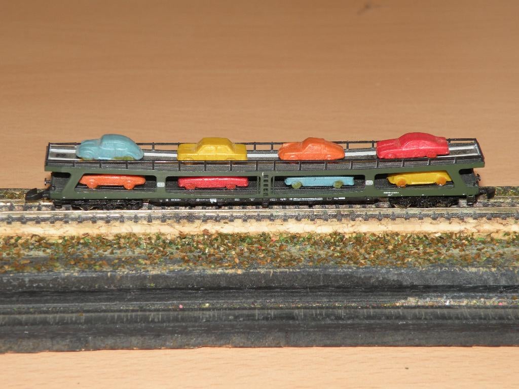 Marklin Z , wagon autotransport ., Gelijkstroom of Wisselstroom, Wagon, Ophalen of Verzenden, Zo goed als nieuw