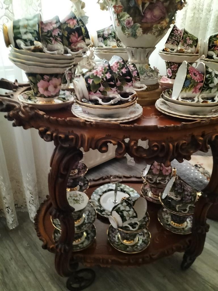 Mooie Royal Alberts kopjes, Antiek en Kunst, Ophalen of Verzenden