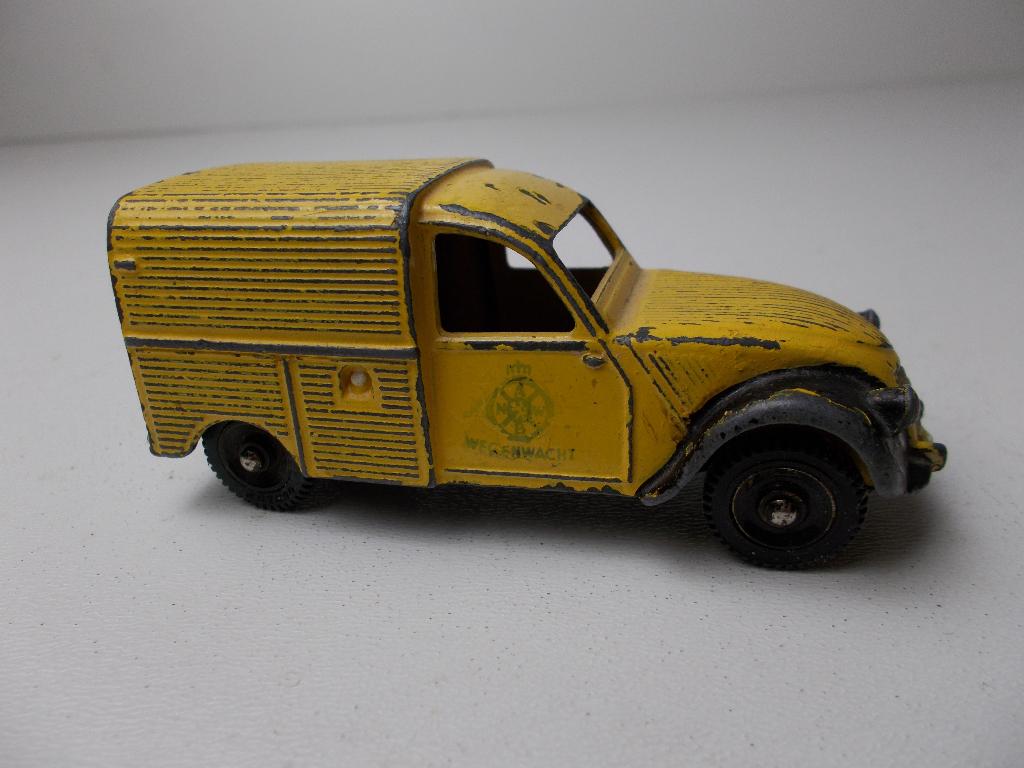 1959 Dinky Toys 25D CITROEN 2CV ANWB (Opknapper.)