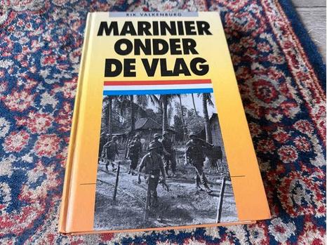 Marinier onder de Vlag. Rik Valkenburg., Tweede Wereldoorlog, Marine, Ophalen of Verzenden, Zo goed als nieuw