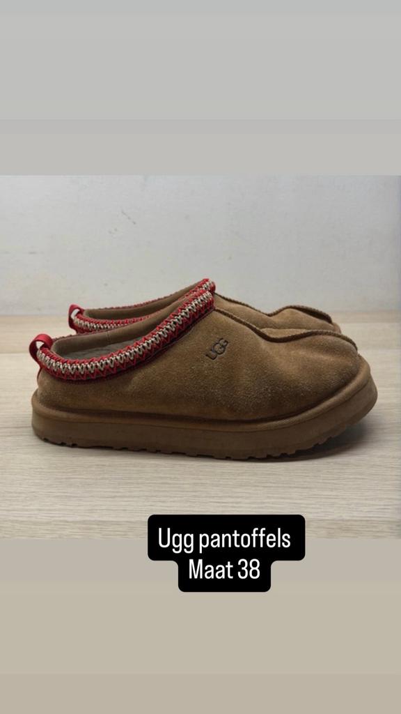 Ugg pantoffels, Kleding | Dames, Schoenen, Ophalen of Verzenden, Zo goed als nieuw, Pantoffels of Sloffen