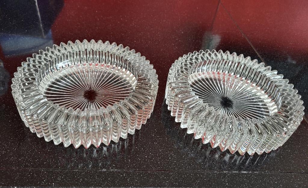 2 kristallen asbakken, Antiek en Kunst, Antiek | Glas en Kristal, Ophalen of Verzenden