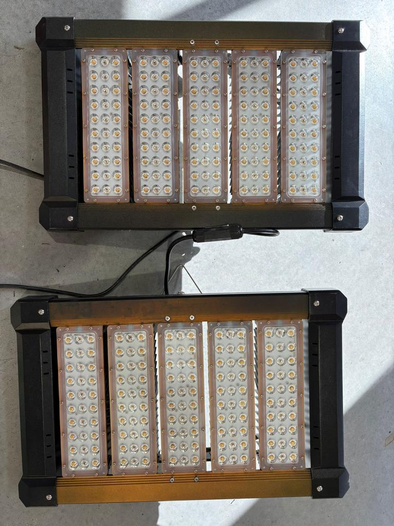 2x LED Kweeklampen - HLG-240H-48A Driver, Tuin en Terras, Kweekspullen, Ophalen, Gebruikt, Kweeklamp