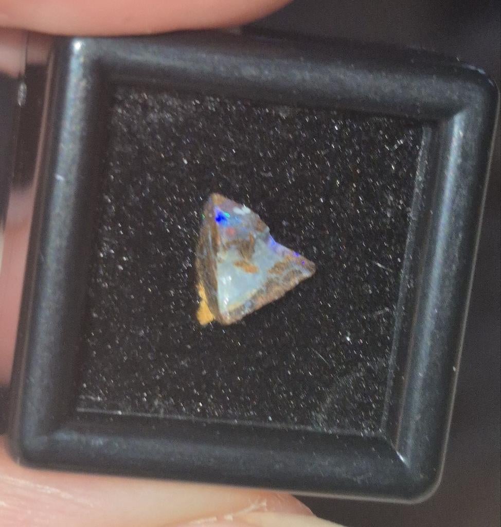 Australische opaal in doosje, Sieraden, Tassen en Uiterlijk, Edelstenen, Ophalen of Verzenden, Nieuw