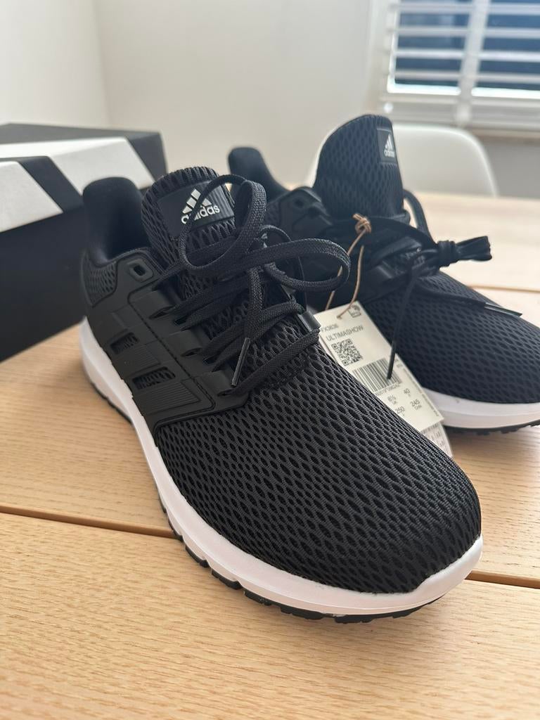 Adidas ultimashow Nieuw 40 Zwart, Sport en Fitness, Loopsport en Atletiek, Ophalen of Verzenden, Nieuw, Adidas