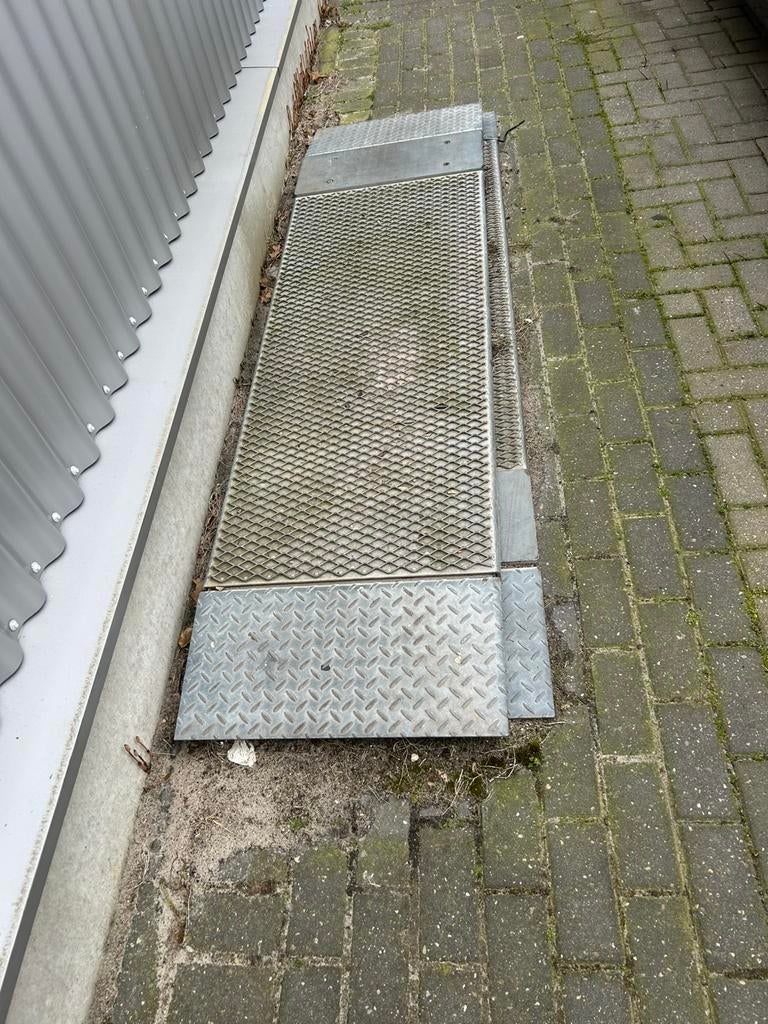 Remmenbank platenbank apk 2, Ophalen of Verzenden, Zo goed als nieuw, Elektrische rolstoel