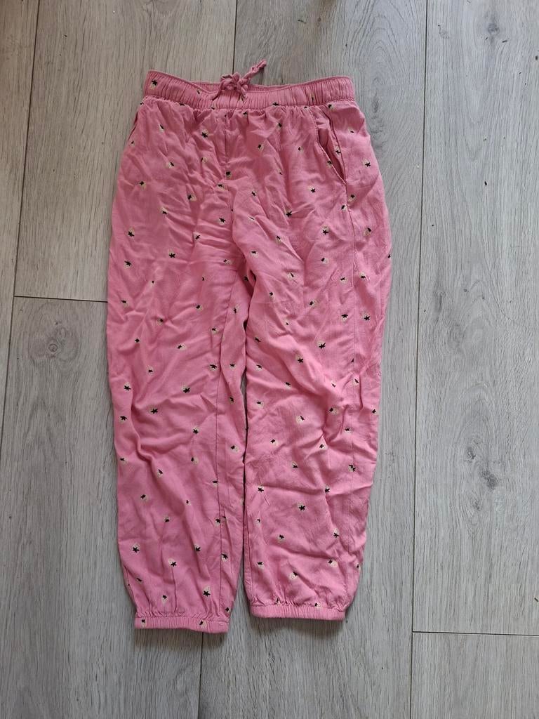Zomers broekje van H&M, maat 122, Kinderen en Baby's, Kinderkleding | Maat 122, Broek, Gebruikt, H&M, Verzenden