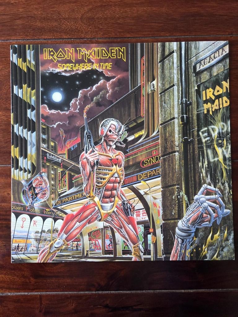 Iron Maiden somewhere in time LP
Orginele persing 1986, Cd's en Dvd's, Vinyl | Hardrock en Metal, Ophalen of Verzenden, Zo goed als nieuw