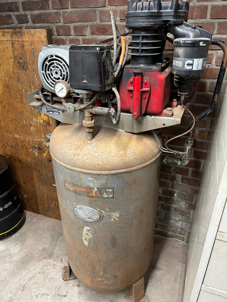 Ceccato Compressor, Doe-het-zelf en Verbouw, Compressors, 100 liter of meer, Ophalen of Verzenden, Gebruikt, Minder dan 200 liter/min