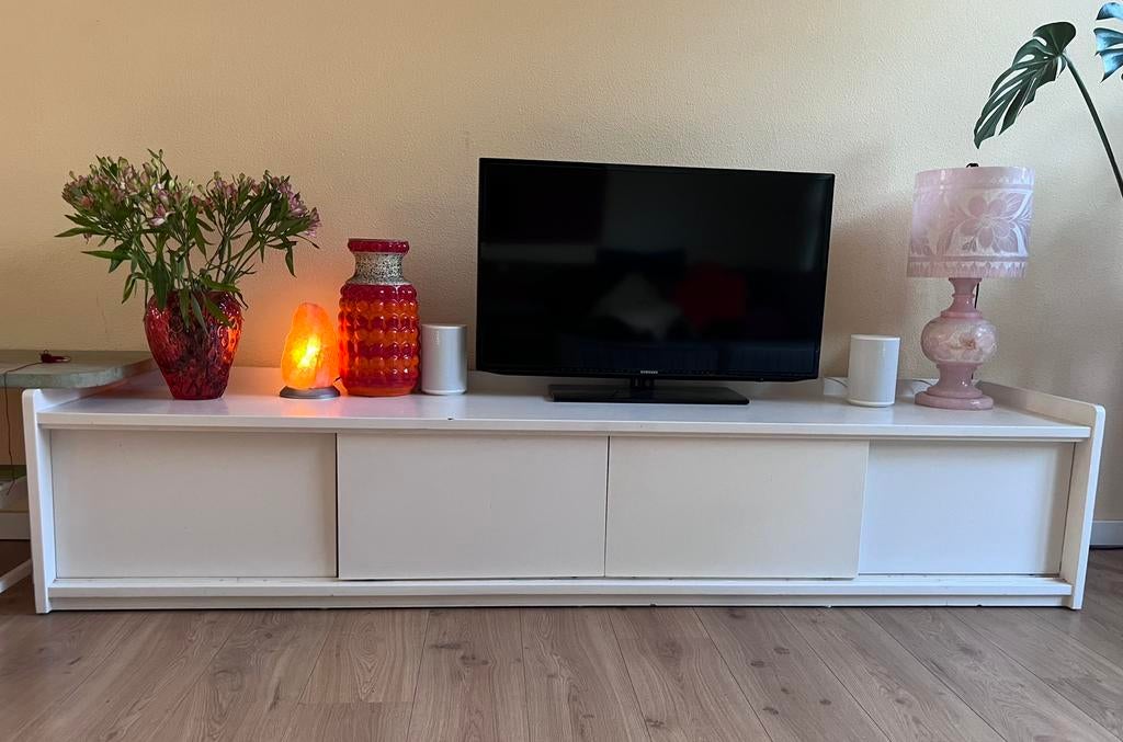 Dressoir/Bankje met Opbergruimte en Schuifdeuren, Ophalen, Overige materialen, Strak, Gebruikt