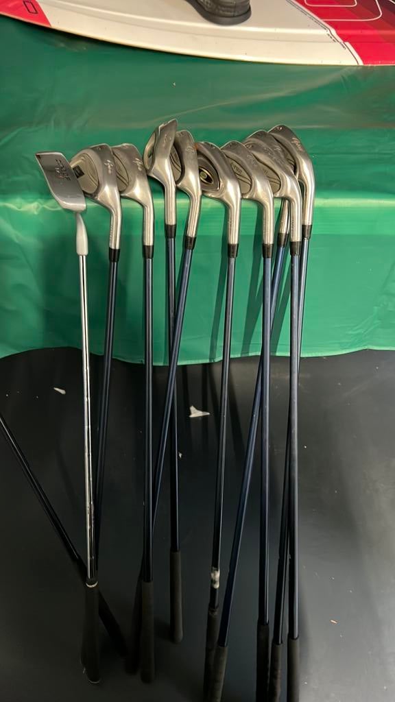 Hele complete golfset, 2 tassen, trolley en alle clubs, Ophalen, Zo goed als nieuw, Set