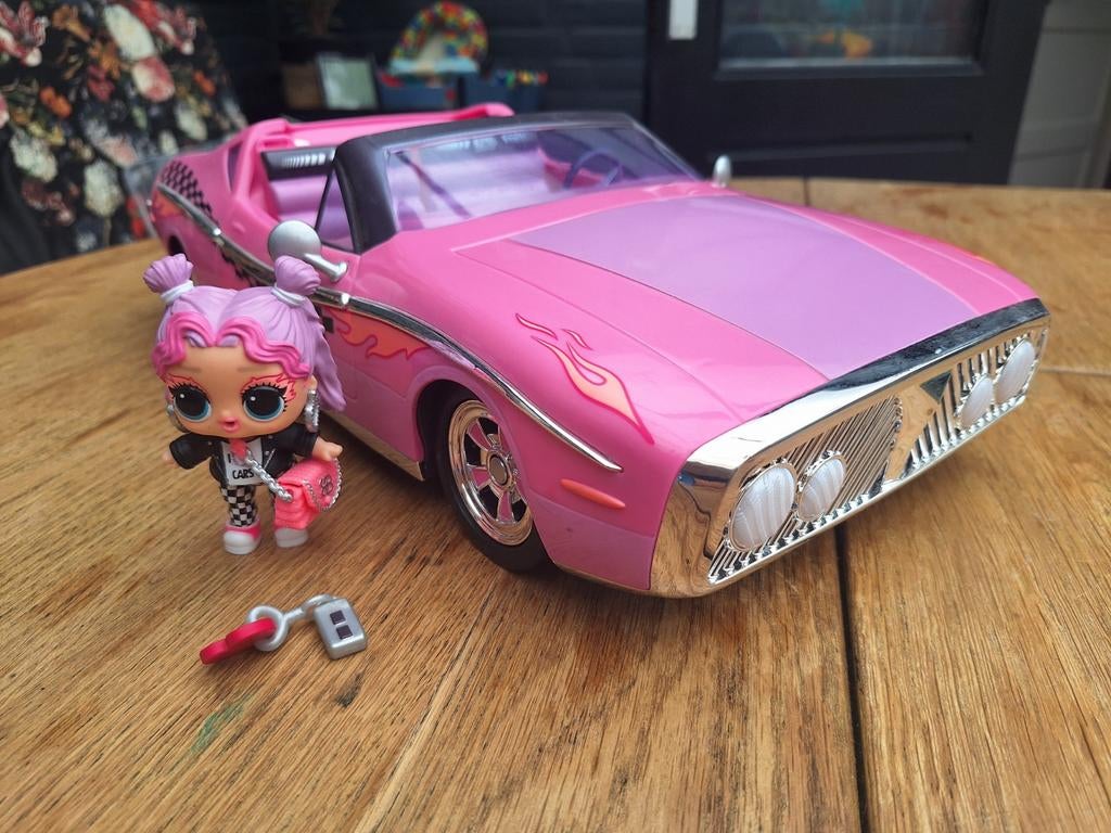 LOL Surprise OMG Auto met pop en accessoires, Ophalen of Verzenden, Gebruikt