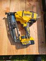 Dewalt Bradtacker DCN660. Kompleet., Ophalen of Verzenden, Zo goed als nieuw