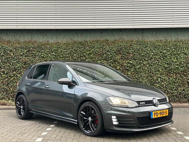 Volkswagen Golf 2.0 TDI 135KW 5D DSG 2013 Zwart, Auto's, Volkswagen, Bedrijf, Golf, Diesel, C, Hatchback, Automaat, Geïmporteerd