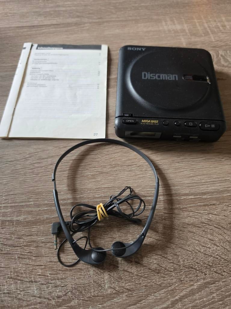 SONY D-22 Discman CD Player Vintage 90,s., Audio, Tv en Foto, Walkmans, Discmans en Minidiscspelers, Ophalen of Verzenden, Discman