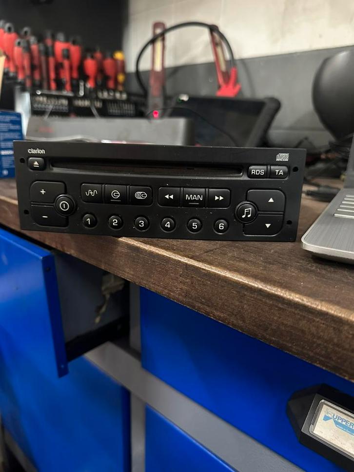 PU-2471A autoradio, Auto diversen, Autoradio's, Zo goed als nieuw, Ophalen of Verzenden