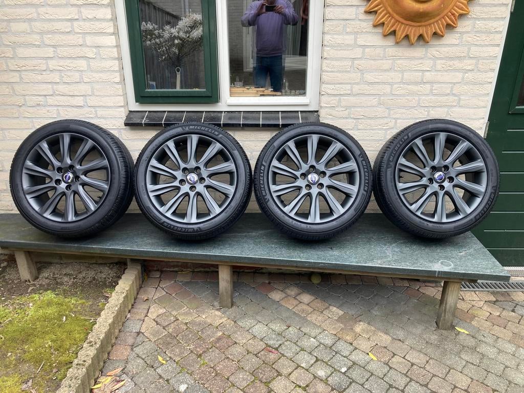 Volvo/Ford velgen Michelin zomerbanden 205 50 R17 93W nieuw, Auto-onderdelen, Banden en Velgen, Ophalen, Banden en Velgen, Nieuw