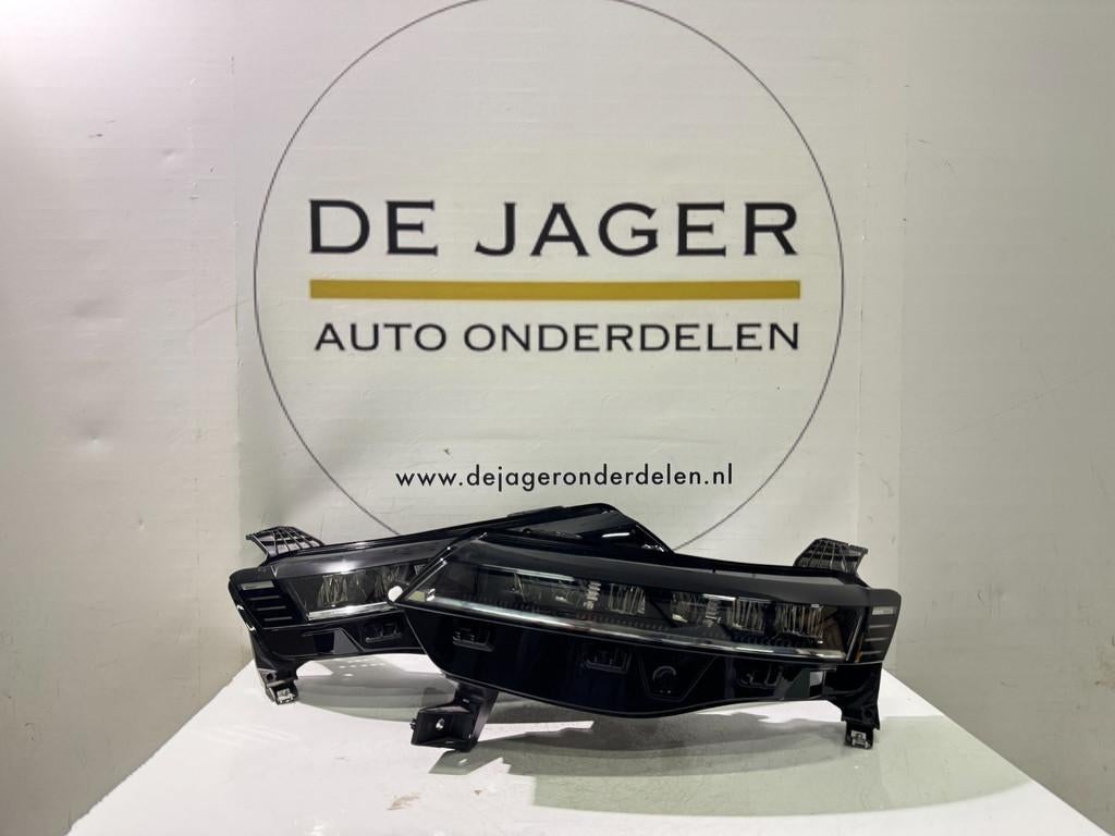 RENAULT MEGANE E-TECH LED KOPLAMPEN 260602229R 260105882R 22, Renault Group, Gebruikt, Contact.group@renault.com, Renault
