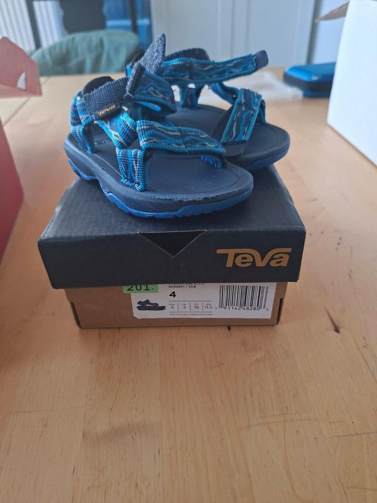 Teva sandaaltjes maat 19- Blauw, Ophalen of Verzenden, Zo goed als nieuw, Overige typen