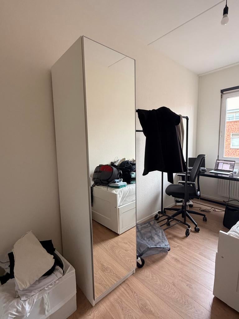 IKEA Kledingkast met Spiegeldeur - 195 cm (Goede Staat), Huis en Inrichting, Kasten | Kledingkasten, Ophalen, Minder dan 50 cm