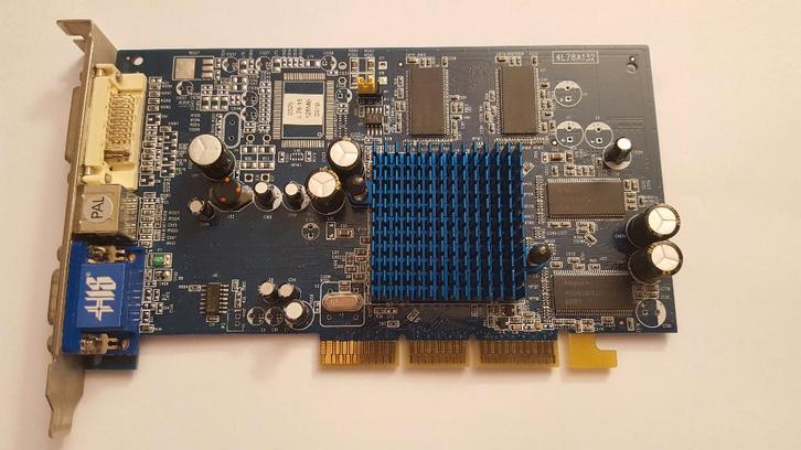 Radeon VIVO 9200 AGP 4X Video Kaart 128MB DDR, Computers en Software, Videokaarten, Gebruikt, Overige chipsets, AGP, GDDR, DVI