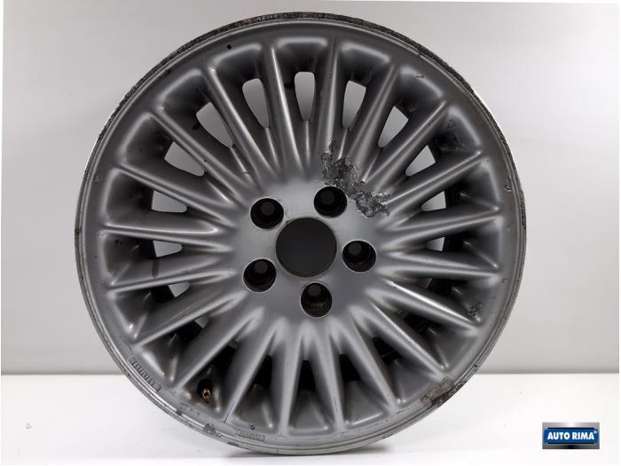 Velg van een Volvo 9-Serie, Auto-onderdelen, Banden en Velgen, Gebruikt, Velg(en), -, -